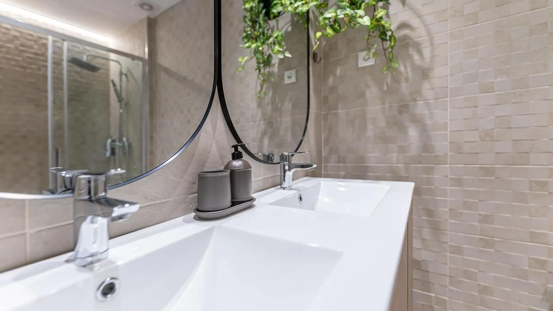 Vivendos - Ma18 - Perchel Apartment Malaga