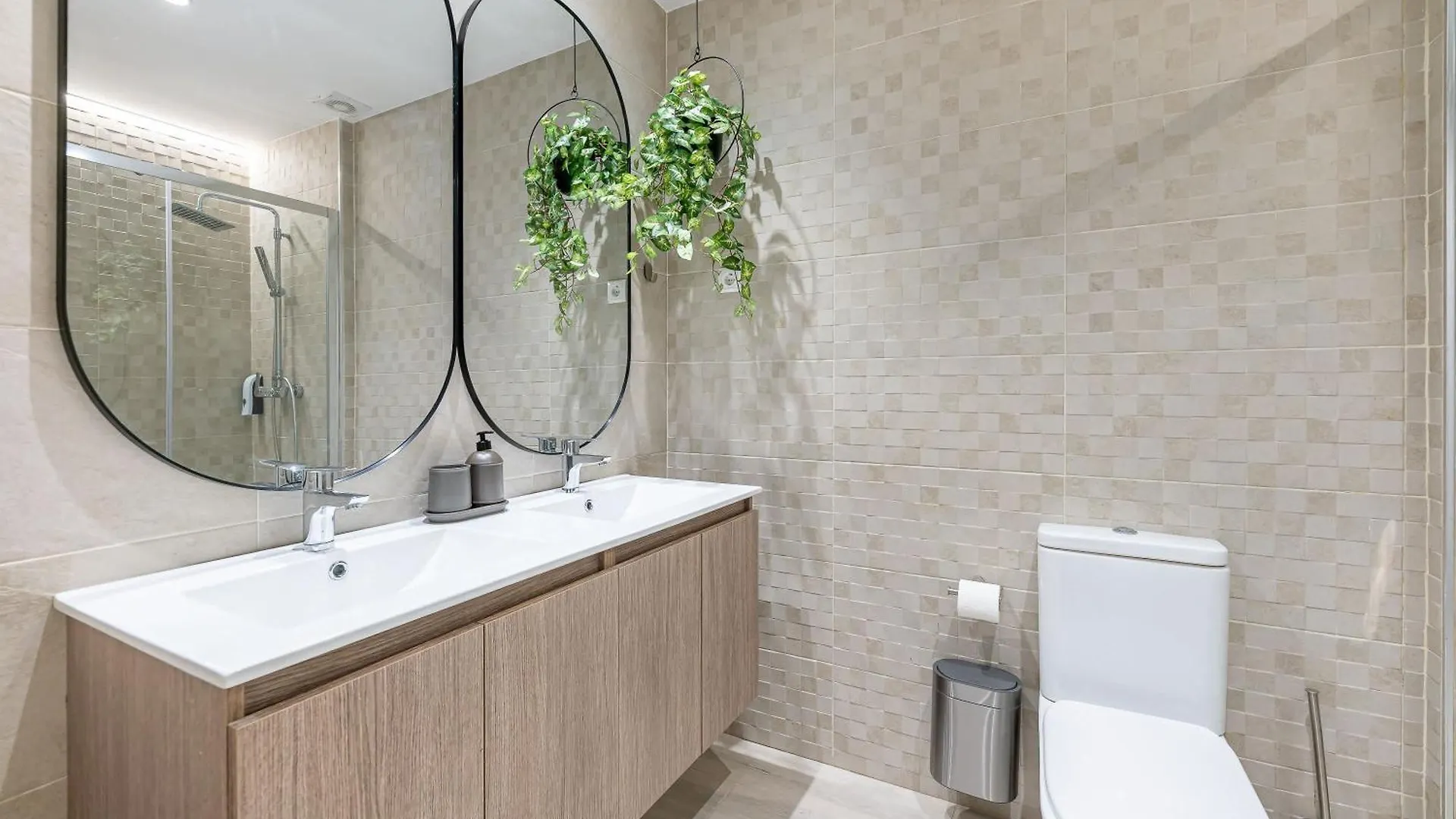 Vivendos - Ma18 - Perchel Apartment Malaga
