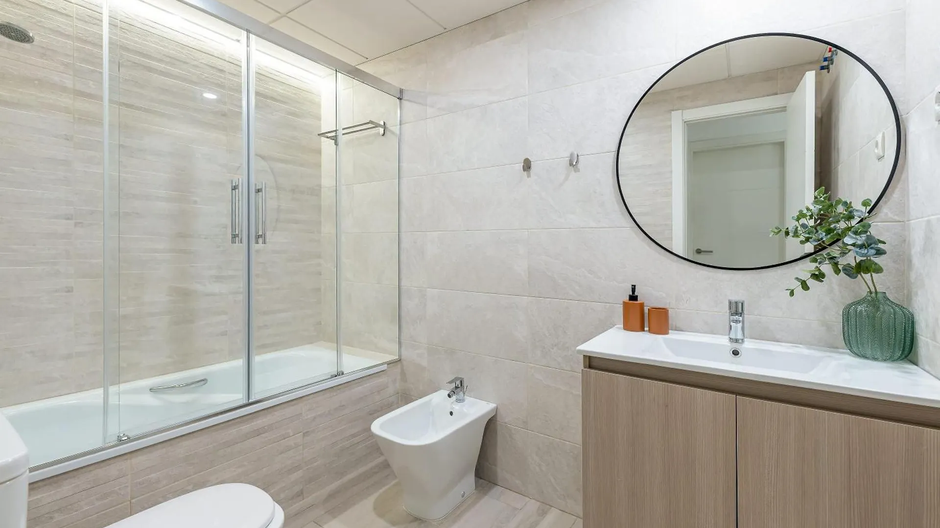 Vivendos - Ma18 - Perchel Apartment Malaga Spain